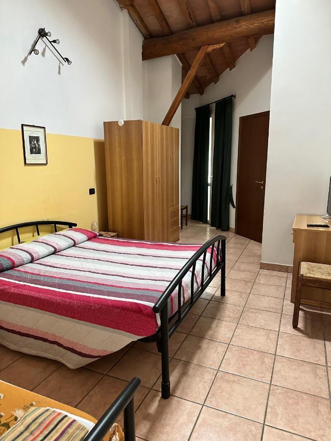 Agriturismo La Rasdora Порто-Мантовано Экстерьер фото